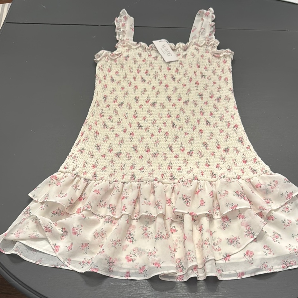 Floral Ruffle Dress WAPG size medium
NWT size medium